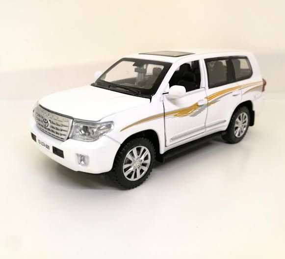 Land Cruiser 1:24 Die-Cast Metal Model Car – Premium Alloy Toy SUV for Kids & Collectors